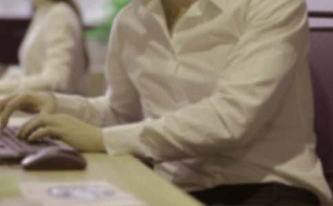 企業(yè)白領(lǐng)辭職報(bào)告10篇