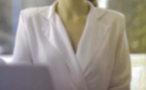 企業(yè)白領(lǐng)辭職報(bào)告