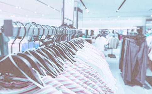 ���b�N�ۺ�ͬ