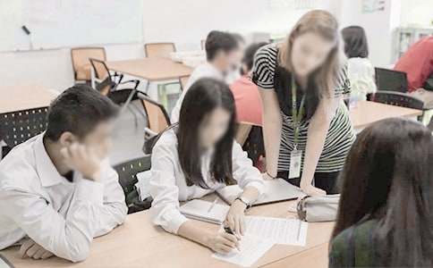 ���x���꼉�σԽ̌W(xu��)����Ӌ�����ąR����ƪ