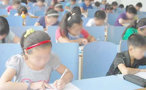 �߿��\�ſ�ԇ���Z�������]��