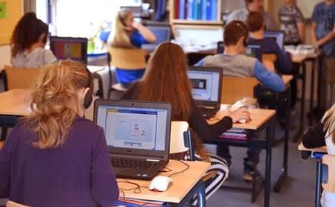 出國留學(xué)的英文推薦信三篇