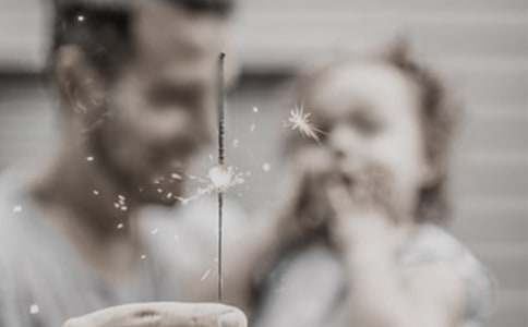 �DŮ��ͯ�������Y