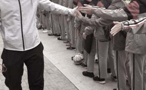 �w���̎����ŷ���