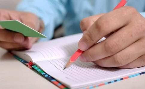 實(shí)用的書的作文(通用6篇)