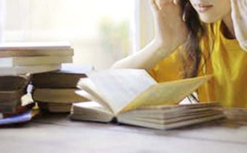 關(guān)于大學(xué)生自我鑒定范文