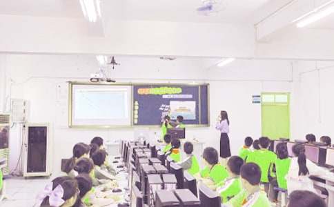 ���P(gu��n)С�W(xu��)�̌W(xu��)����Ӌ��ģ���\��10ƪ