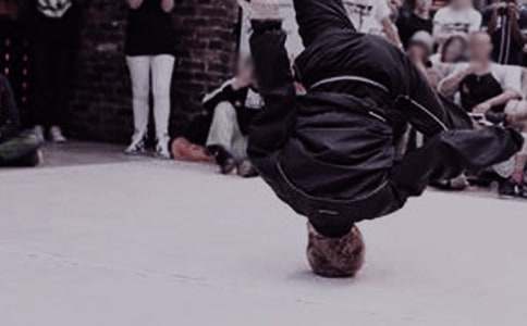 ��F(tu��n)�Ļ���(ji��)���(d��ng)�߄���