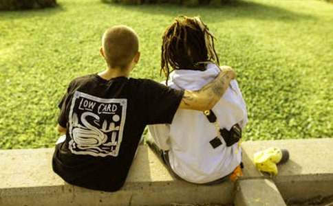 �P(gu��n)��ͬ�W(xu��)���x�ŅR����ƪ