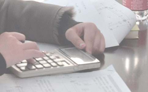 �A(y��)��T�����b��